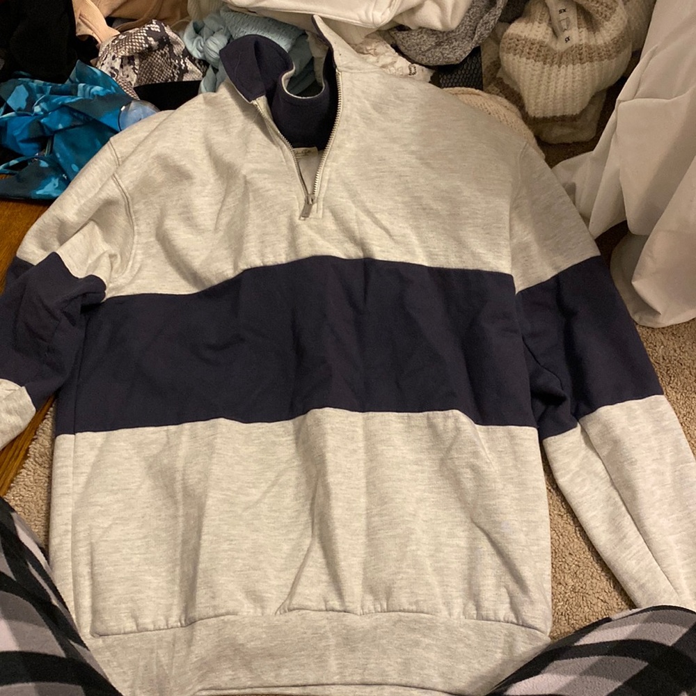 brandy sweatshirt worn a few times